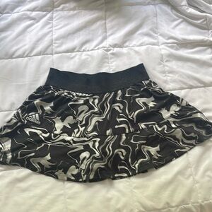 Black & silver Adidas tennis skirt